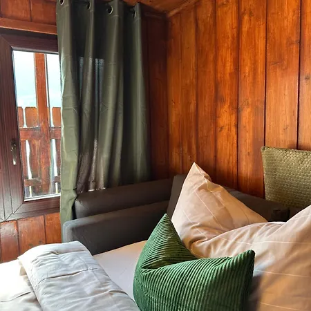 Apartment Capobnb Seepanorama Am 10 Min Nach Interlaken